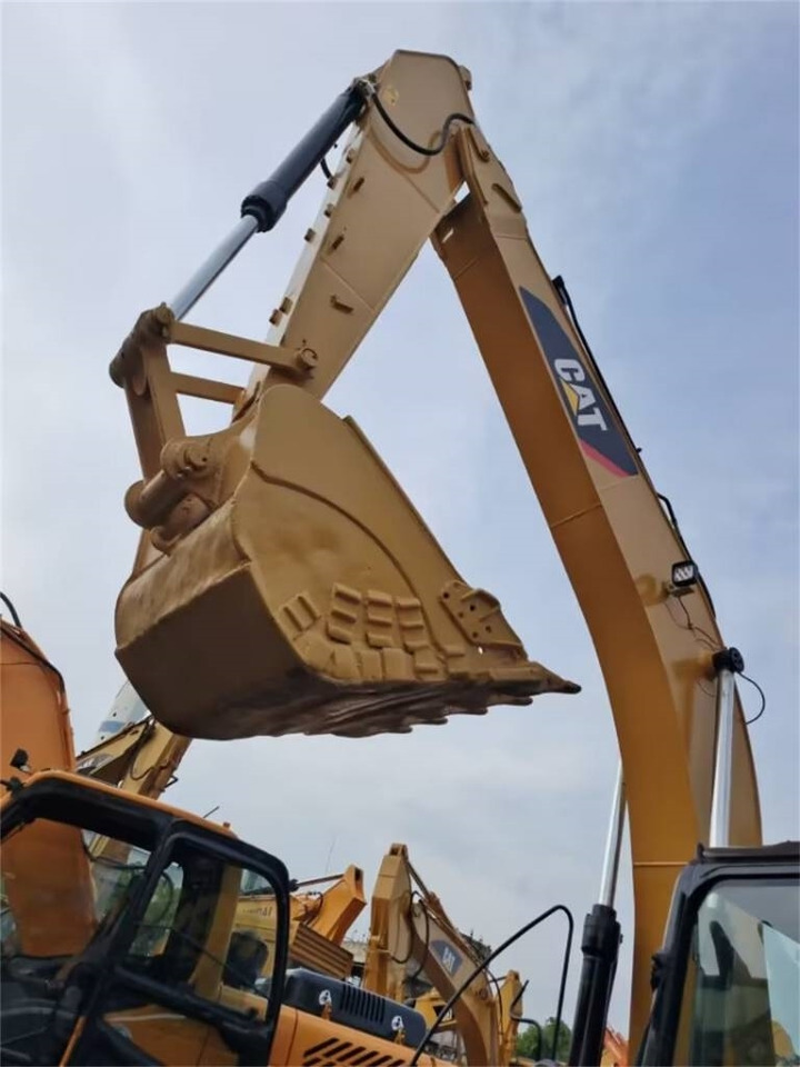 CAT 323 D - Багер гасеничар: слика 3 CAT 323 D - Багер гасеничар: слика 3
