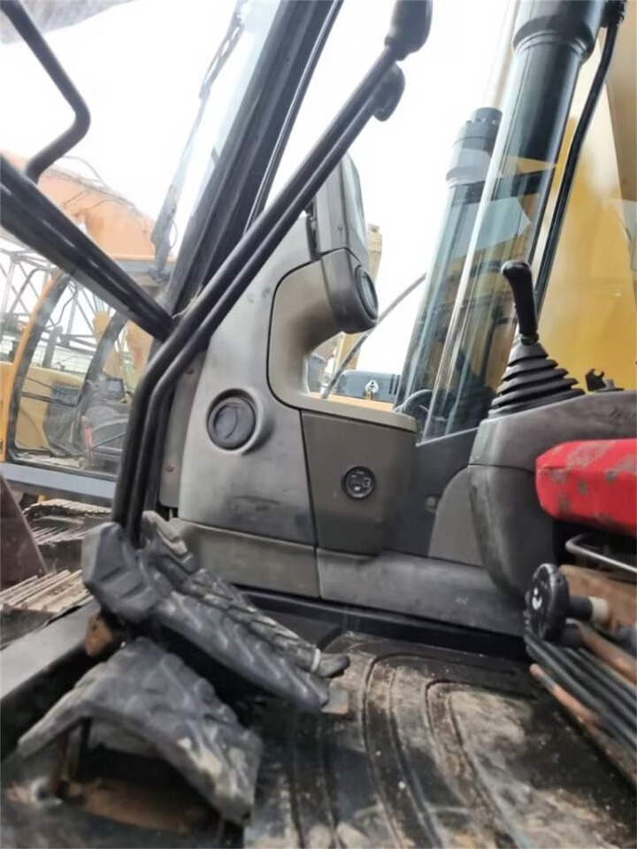 CAT 323 D - Багер гасеничар: слика 2 CAT 323 D - Багер гасеничар: слика 2