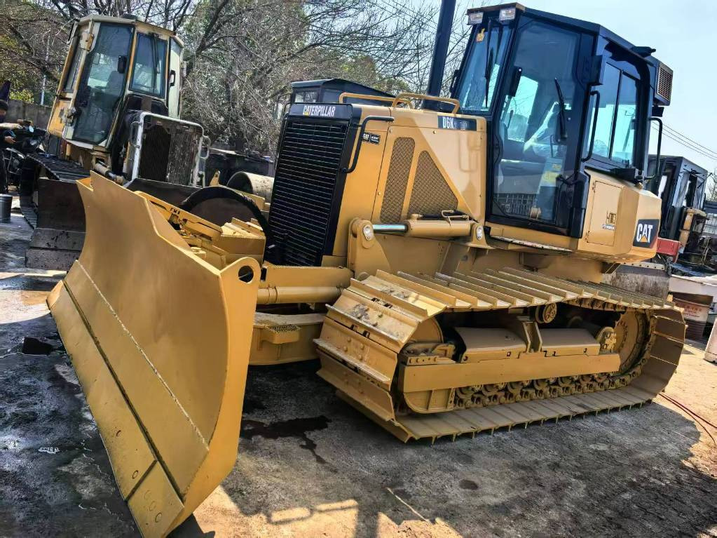 CAT D 6 K XLP - Порамнувач: слика 2 CAT D 6 K XLP - Порамнувач: слика 2