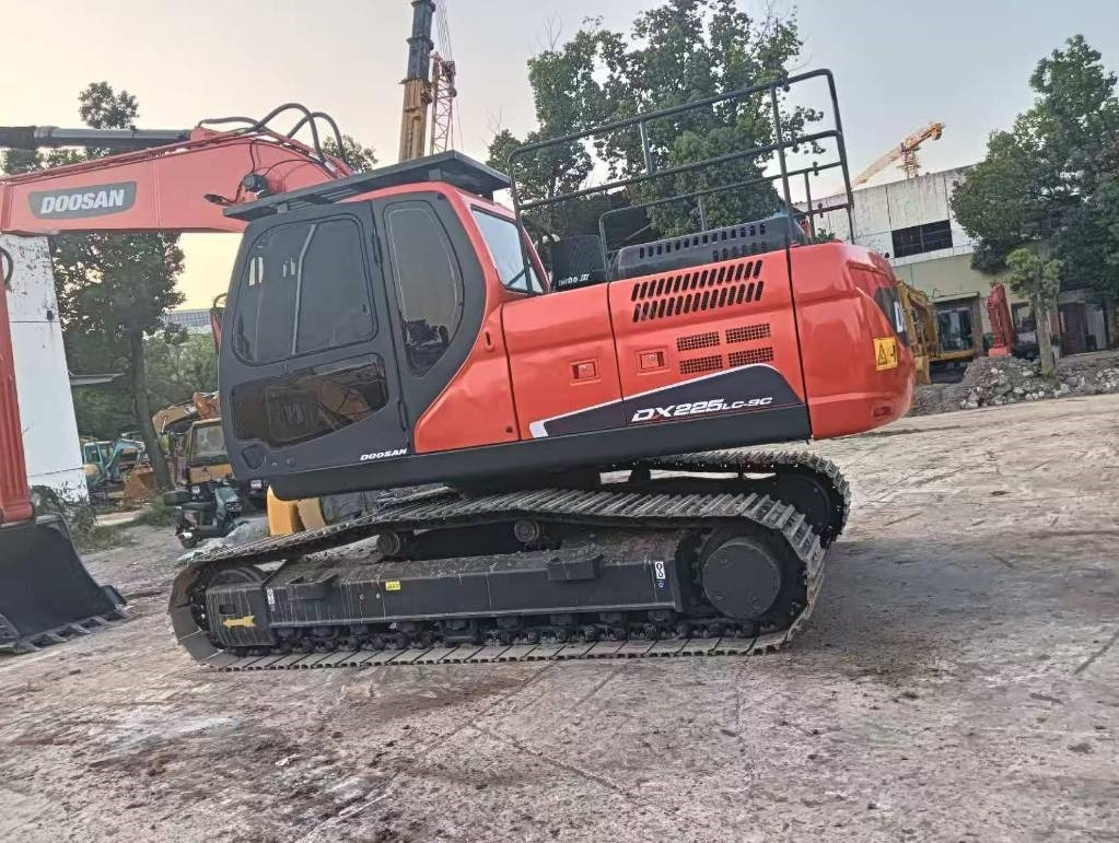 Doosan DX 225 LC - Багер гасеничар: слика 4 Doosan DX 225 LC - Багер гасеничар: слика 4