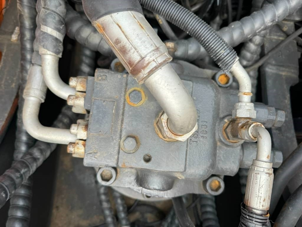 Doosan DX 300 - Багер гасеничар: слика 4 Doosan DX 300 - Багер гасеничар: слика 4