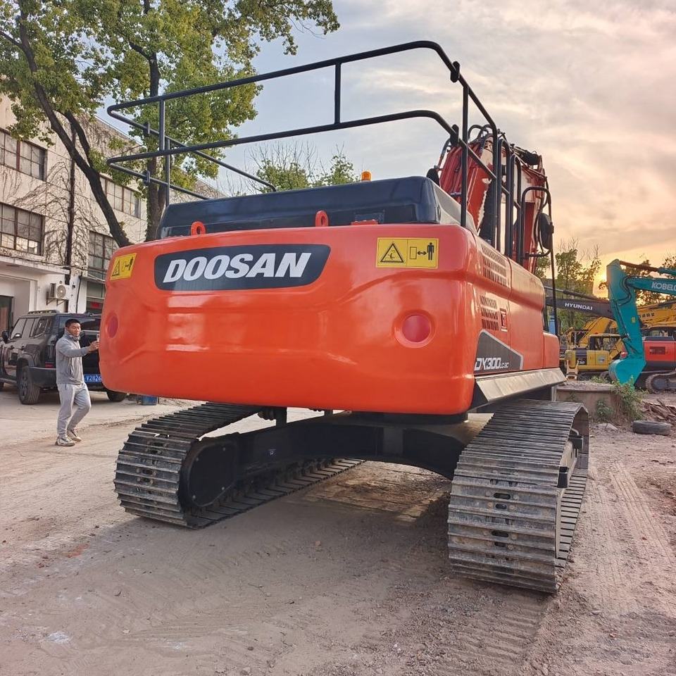 Doosan DX300 - Багер гасеничар: слика 4 Doosan DX300 - Багер гасеничар: слика 4