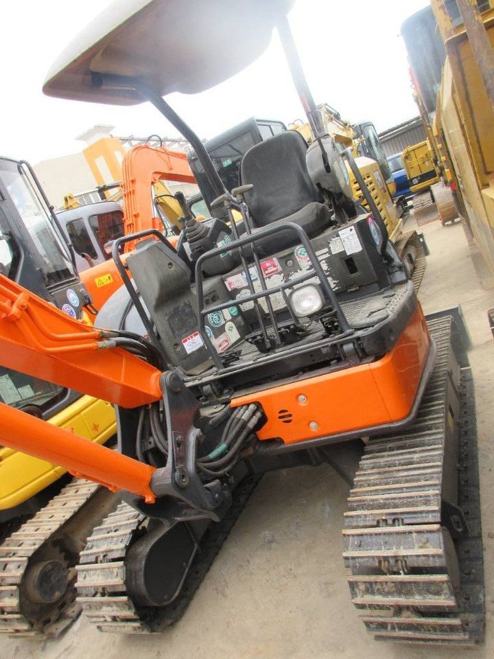 Hitachi ZX 30 U - Мини багер: слика 5 Hitachi ZX 30 U - Мини багер: слика 5