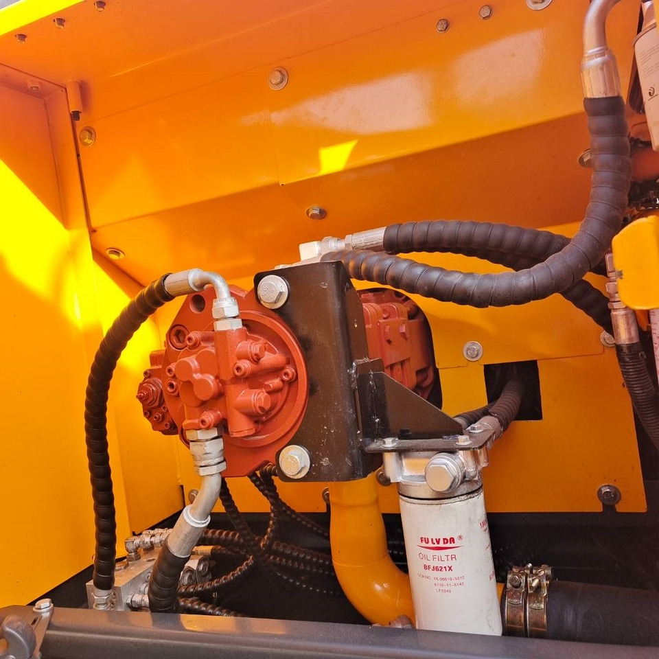 Hyundai 220LC-9T - Багер гасеничар: слика 3 Hyundai 220LC-9T - Багер гасеничар: слика 3