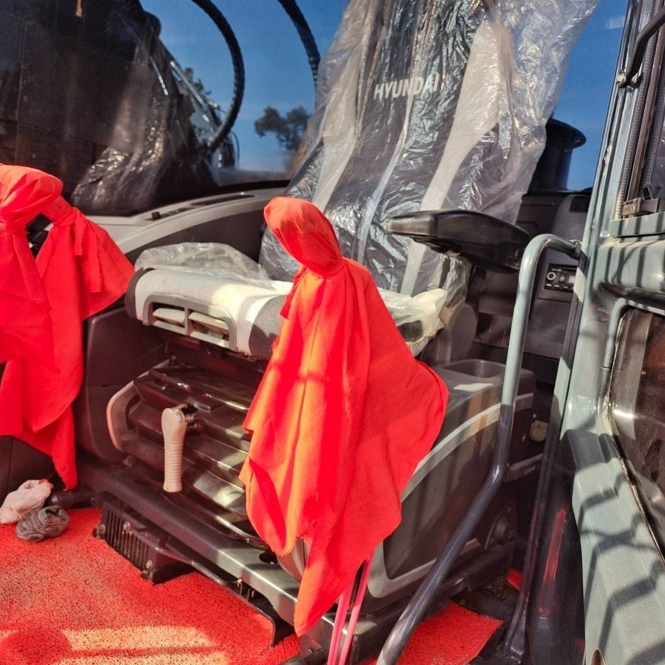 Hyundai 220LC-9T - Багер гасеничар: слика 4 Hyundai 220LC-9T - Багер гасеничар: слика 4