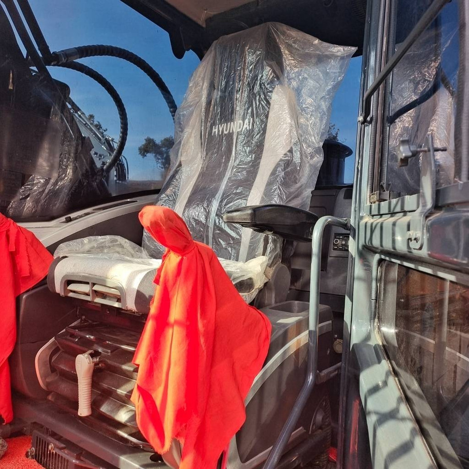 Hyundai 220LC-9T - Багер гасеничар: слика 3 Hyundai 220LC-9T - Багер гасеничар: слика 3