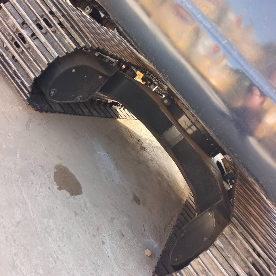 Hyundai 220LC-9T - Багер гасеничар: слика 4 Hyundai 220LC-9T - Багер гасеничар: слика 4