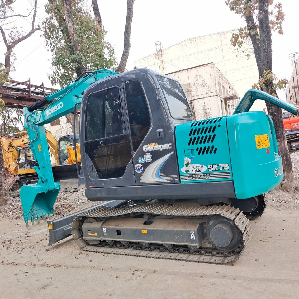 Kobelco SK 75 CSR - Багер гасеничар: слика 1 Kobelco SK 75 CSR - Багер гасеничар: слика 1