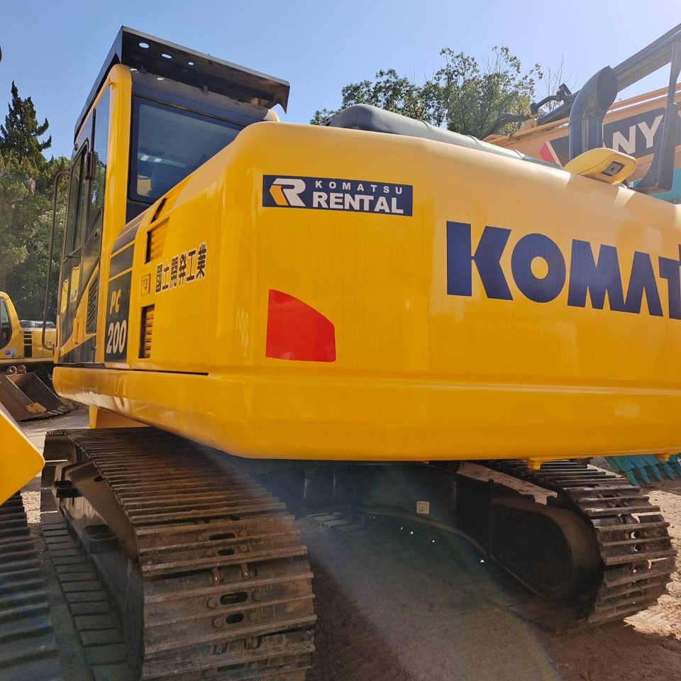 Komatsu PC 200 - Багер гасеничар: слика 1 Komatsu PC 200 - Багер гасеничар: слика 1