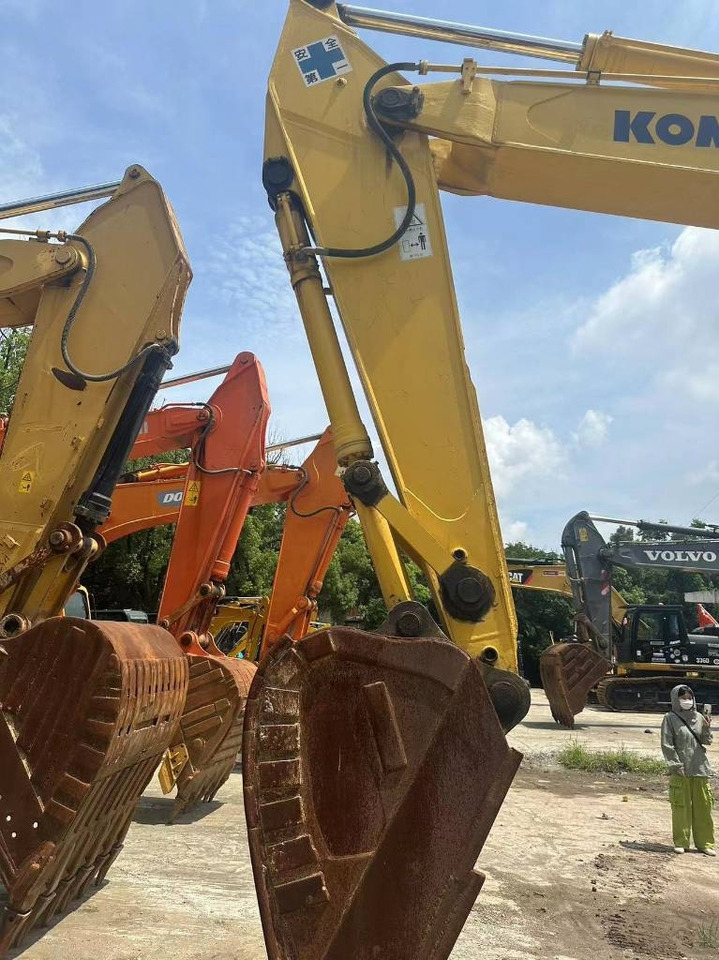 Komatsu PC 350-7 - Багер гасеничар: слика 1 Komatsu PC 350-7 - Багер гасеничар: слика 1