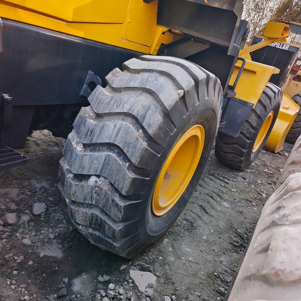 Komatsu WA 320-5 - Натоварувач на тркала: слика 5 Komatsu WA 320-5 - Натоварувач на тркала: слика 5