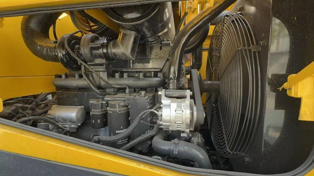 Komatsu WA 380 - Натоварувач на тркала: слика 2 Komatsu WA 380 - Натоварувач на тркала: слика 2