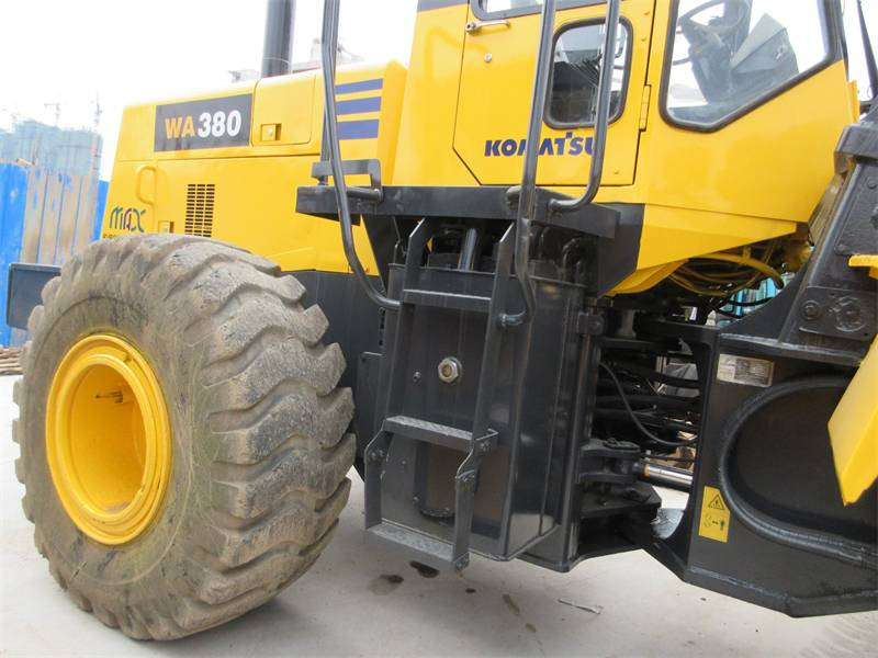 Komatsu WA 380 - Натоварувач на тркала: слика 5 Komatsu WA 380 - Натоварувач на тркала: слика 5