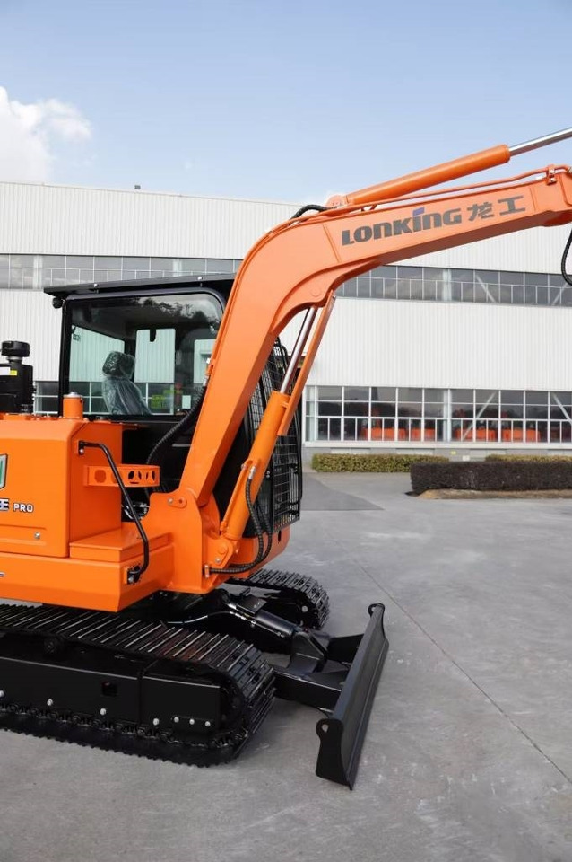 Lonking K W C 6.0 BRAND NEW MACHINE - Багер гасеничар: слика 2 Lonking K W C 6.0 BRAND NEW MACHINE - Багер гасеничар: слика 2