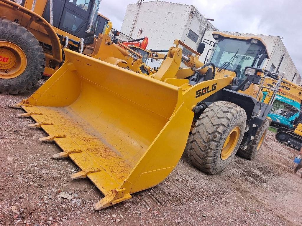 SDLG 956F - Натоварувач на тркала: слика 4 SDLG 956F - Натоварувач на тркала: слика 4