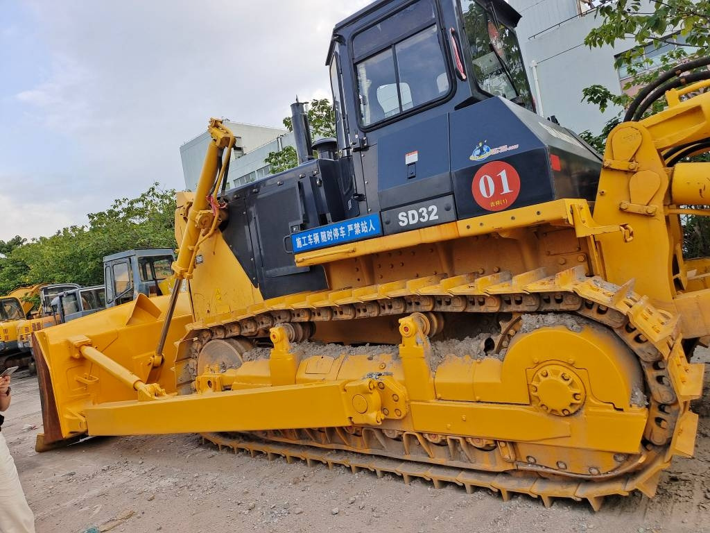 Shantui SD 32 - Булдожер: слика 1 Shantui SD 32 - Булдожер: слика 1