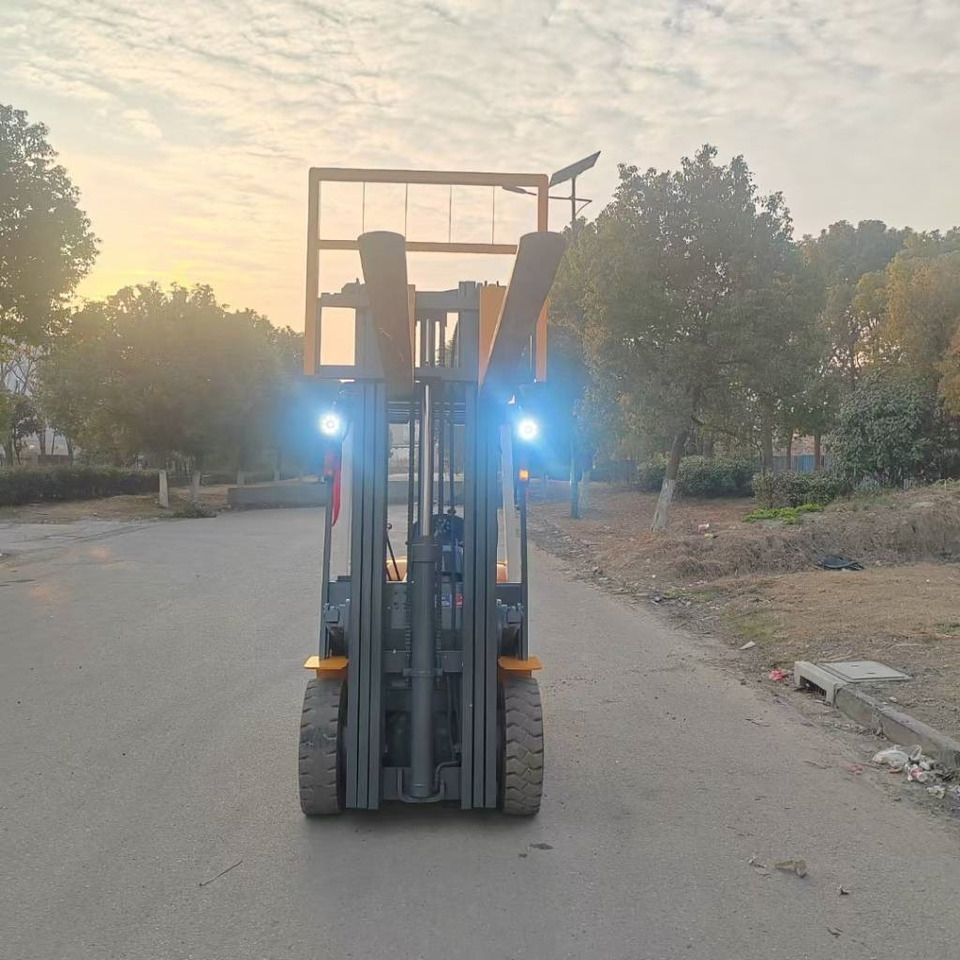 TCM FD 30 - Багер гасеничар: слика 5 TCM FD 30 - Багер гасеничар: слика 5