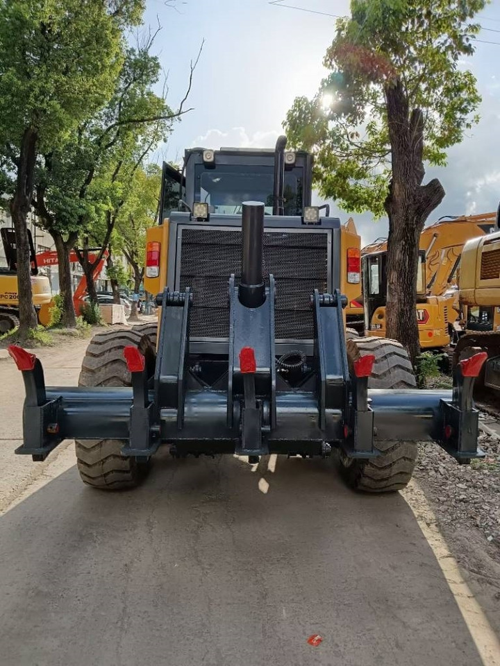 XCMG GR 2153 - Порамнувач: слика 2 XCMG GR 2153 - Порамнувач: слика 2