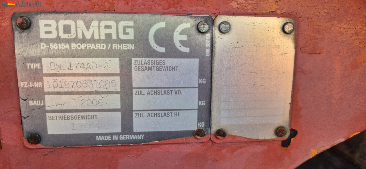 Bomag BW 174 AD2 | 12 t | Splitstreuer | Vibrator | Voll funktionsfähig - Ваљак: слика 2 Bomag BW 174 AD2 | 12 t | Splitstreuer | Vibrator | Voll funktionsfähig - Ваљак: слика 2
