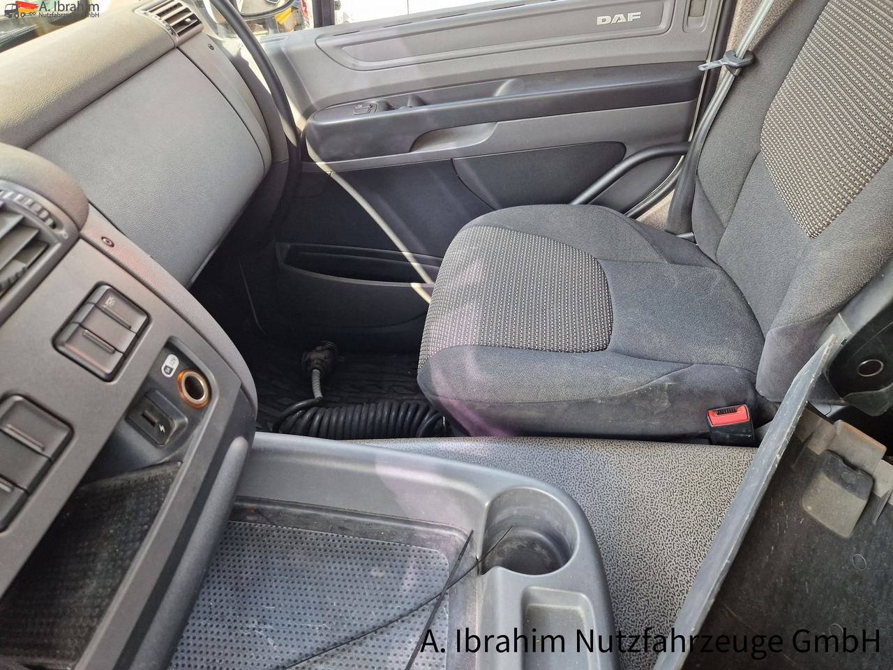 Daf CF 400 FT PTO für Kompressor Standklima, fehlerfrei - Камион влекач: слика 4 Daf CF 400 FT PTO für Kompressor Standklima, fehlerfrei - Камион влекач: слика 4