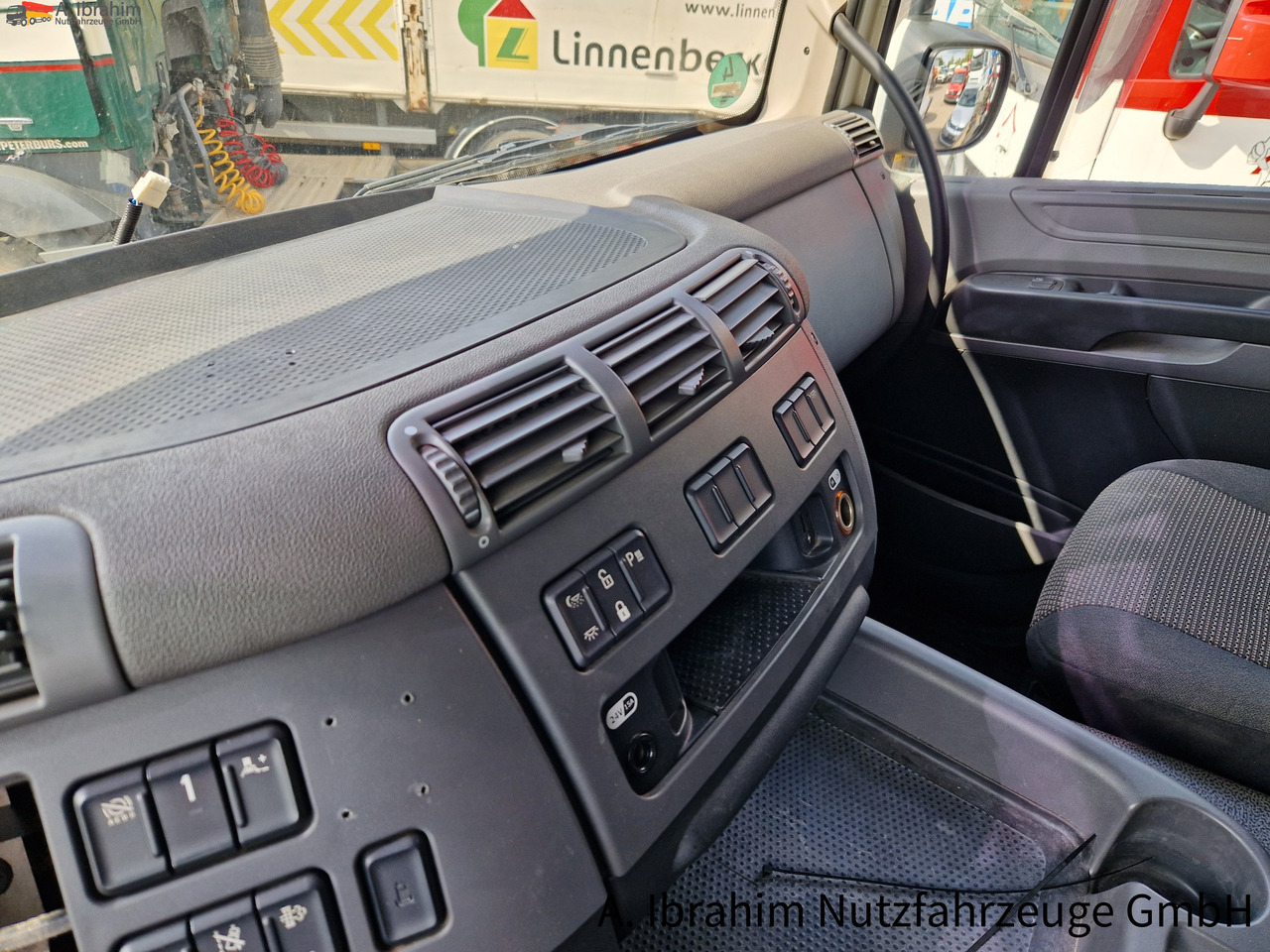 Daf CF 400 FT PTO für Kompressor Standklima, fehlerfrei - Камион влекач: слика 3 Daf CF 400 FT PTO für Kompressor Standklima, fehlerfrei - Камион влекач: слика 3