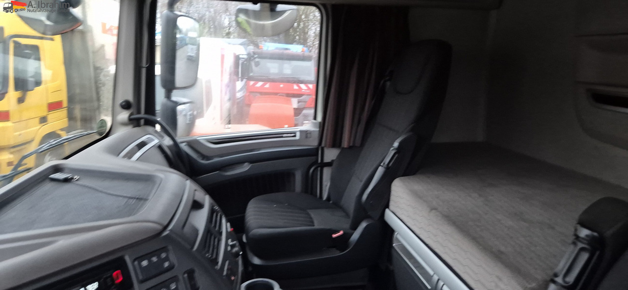 Daf XF 480 FT einsatzbereit 2 x vorhanden - Камион влекач: слика 2 Daf XF 480 FT einsatzbereit 2 x vorhanden - Камион влекач: слика 2