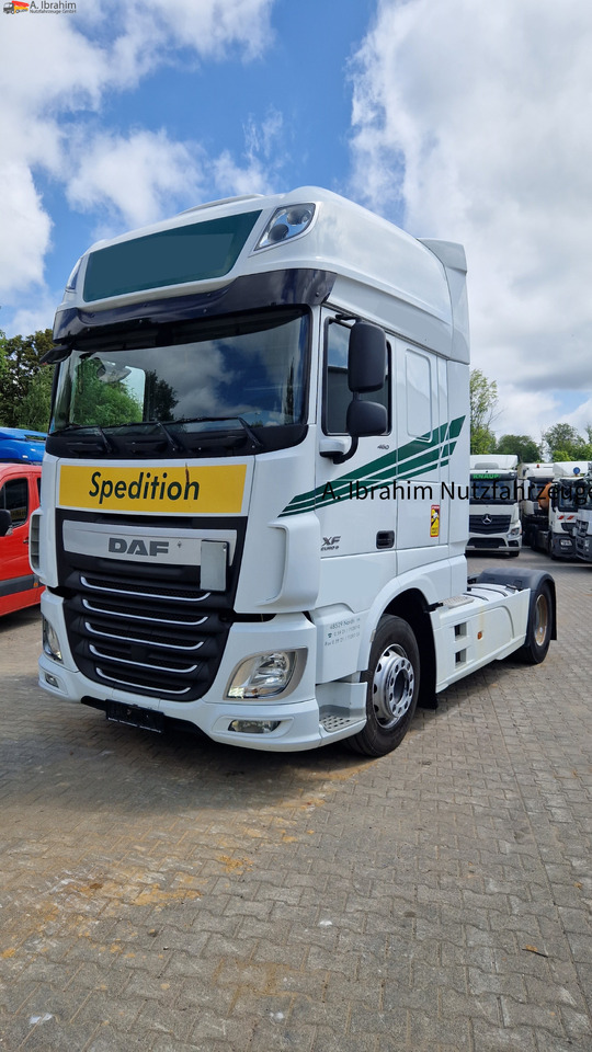 Daf XF460 Superspacecab, 2x Tank, Retarder - Камион влекач: слика 1 Daf XF460 Superspacecab, 2x Tank, Retarder - Камион влекач: слика 1