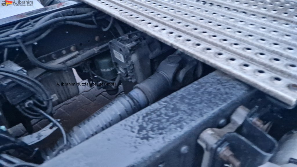 MAN 18.480 TGX XLX Retarder 2x Tank deutsches Fahrzeug, Kamera, Navi - Камион влекач: слика 5 MAN 18.480 TGX XLX Retarder 2x Tank deutsches Fahrzeug, Kamera, Navi - Камион влекач: слика 5