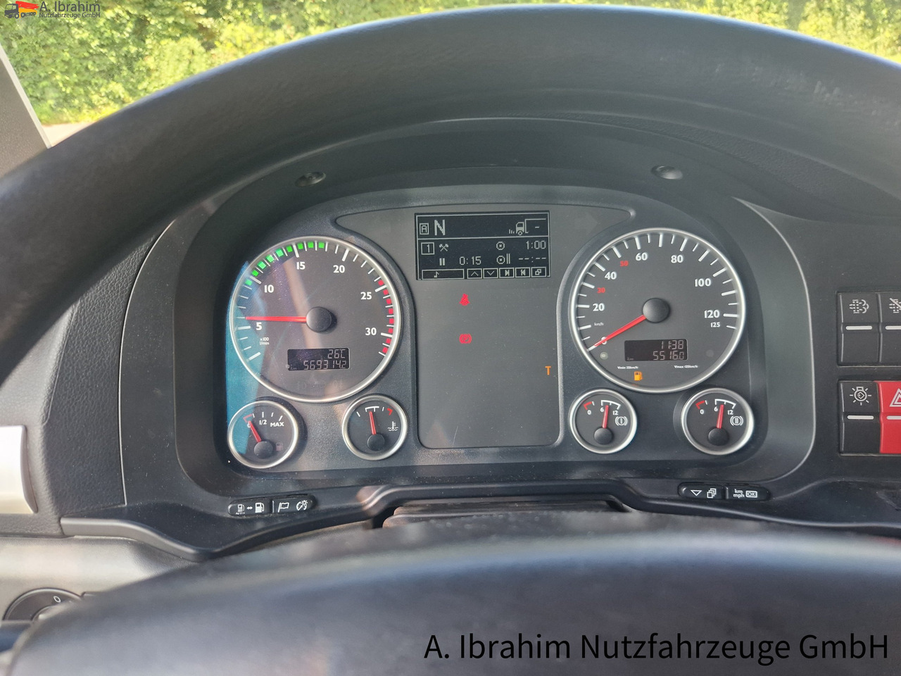 MAN TGS 18.400 PTO für Kompressor 3x vorhanden, sehr sauber, - Камион влекач: слика 4 MAN TGS 18.400 PTO für Kompressor 3x vorhanden, sehr sauber, - Камион влекач: слика 4