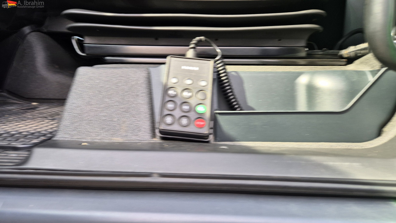 MAN TGX 18.440 Retarder, Klima, Standklima PTU für Kompressor - Камион влекач: слика 3 MAN TGX 18.440 Retarder, Klima, Standklima PTU für Kompressor - Камион влекач: слика 3