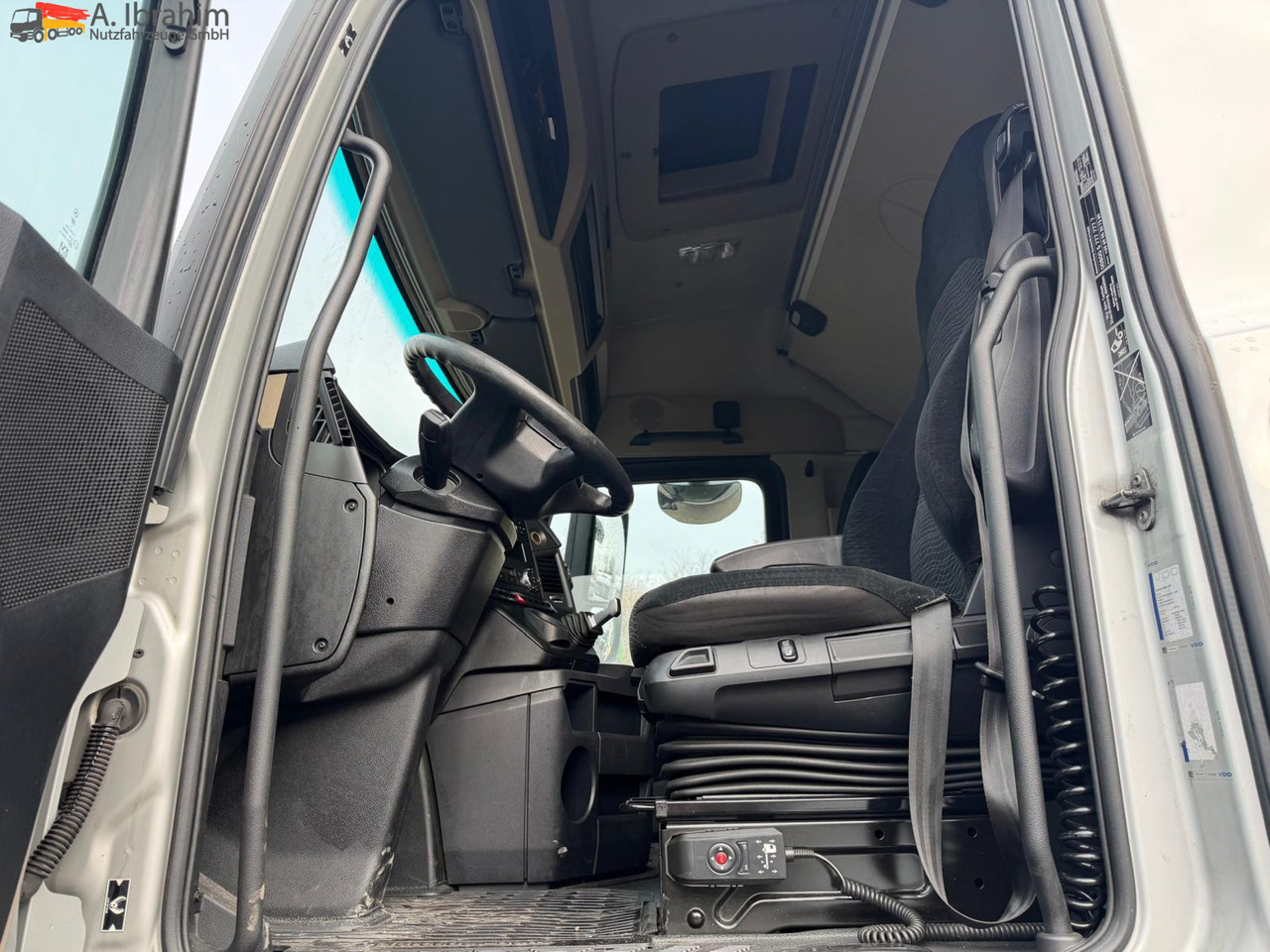 Mercedes-Benz 1842LS Retarder | 4x2 | Klima | MegaSpace - Камион влекач: слика 5 Mercedes-Benz 1842LS Retarder | 4x2 | Klima | MegaSpace - Камион влекач: слика 5