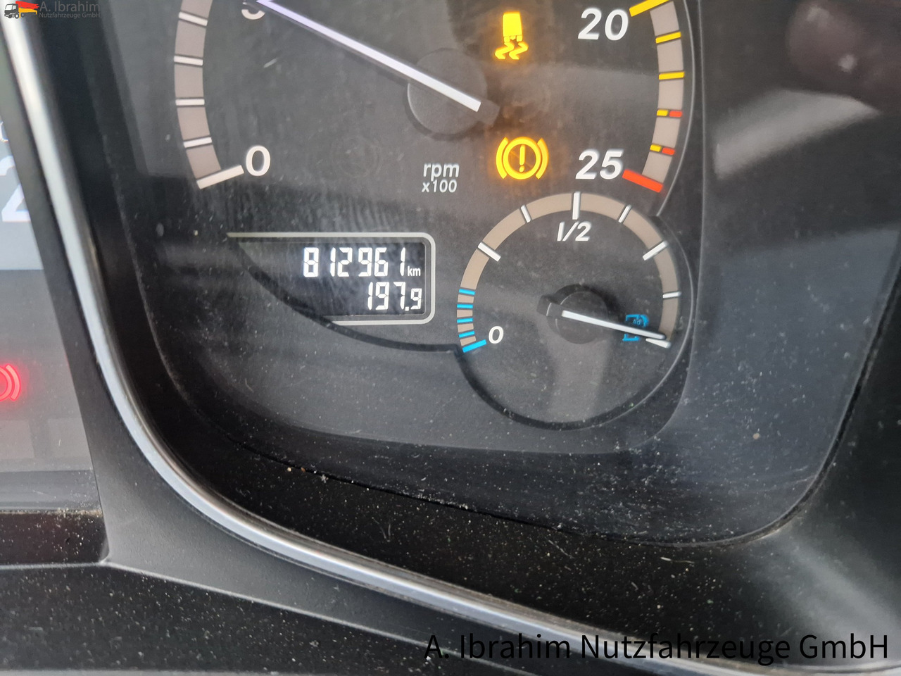 Mercedes-Benz 1845 Retarder Klima, Kühlschrank deutsches Fahrzeug - Камион влекач: слика 2 Mercedes-Benz 1845 Retarder Klima, Kühlschrank deutsches Fahrzeug - Камион влекач: слика 2