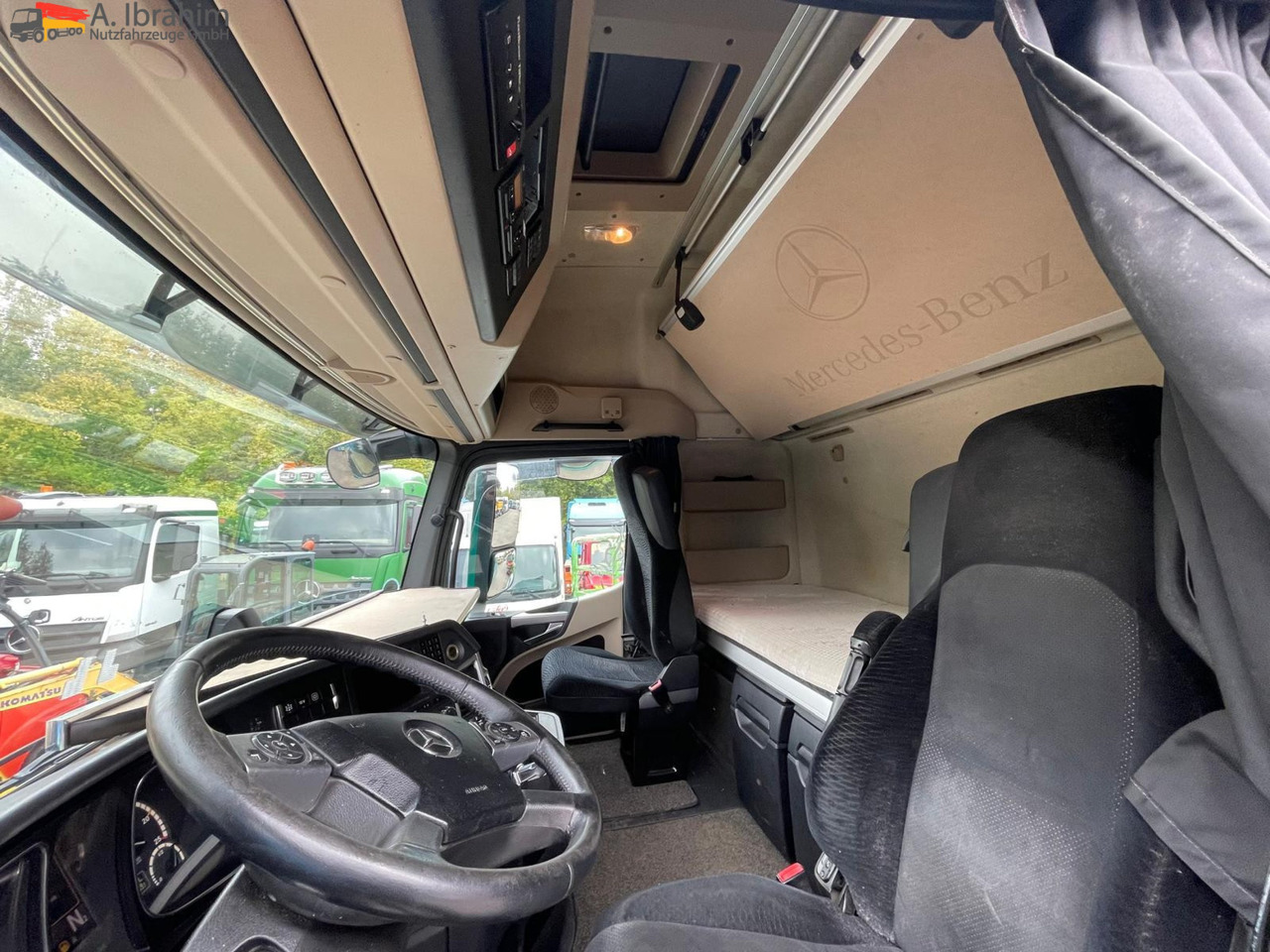 Mercedes-Benz Actros 1845 Kipphydraulik | Megaspace | Retarder | Kühlschrank | Klima - Камион влекач: слика 4 Mercedes-Benz Actros 1845 Kipphydraulik | Megaspace | Retarder | Kühlschrank | Klima - Камион влекач: слика 4