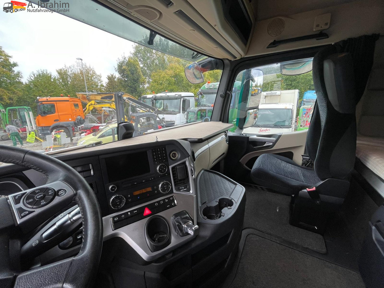 Mercedes-Benz Actros 1845 Kipphydraulik | Retarder | BigSpace | Kühlschrank | Klima - Камион влекач: слика 3 Mercedes-Benz Actros 1845 Kipphydraulik | Retarder | BigSpace | Kühlschrank | Klima - Камион влекач: слика 3