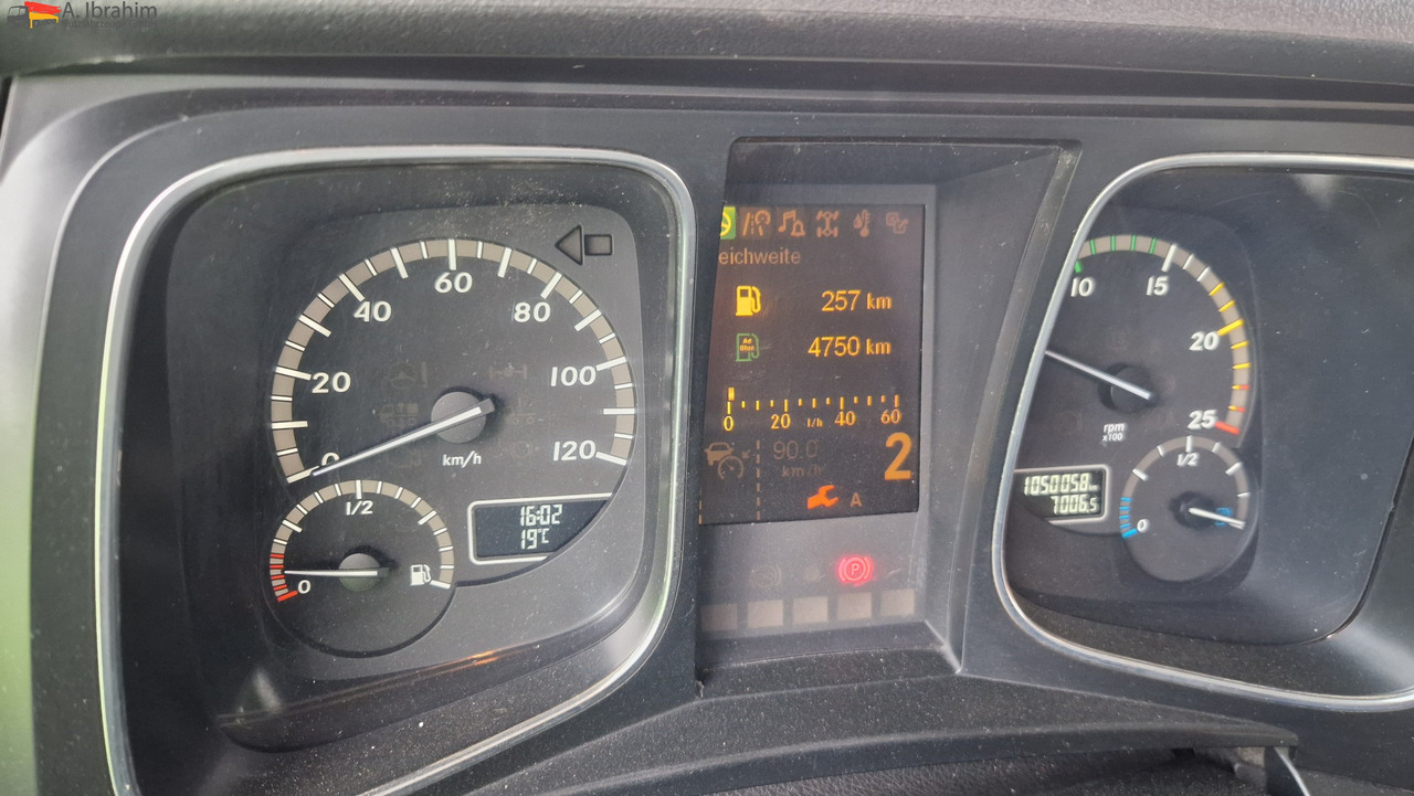 Mercedes-Benz DB 1842, Kipphydraulik - Камион влекач: слика 2 Mercedes-Benz DB 1842, Kipphydraulik - Камион влекач: слика 2