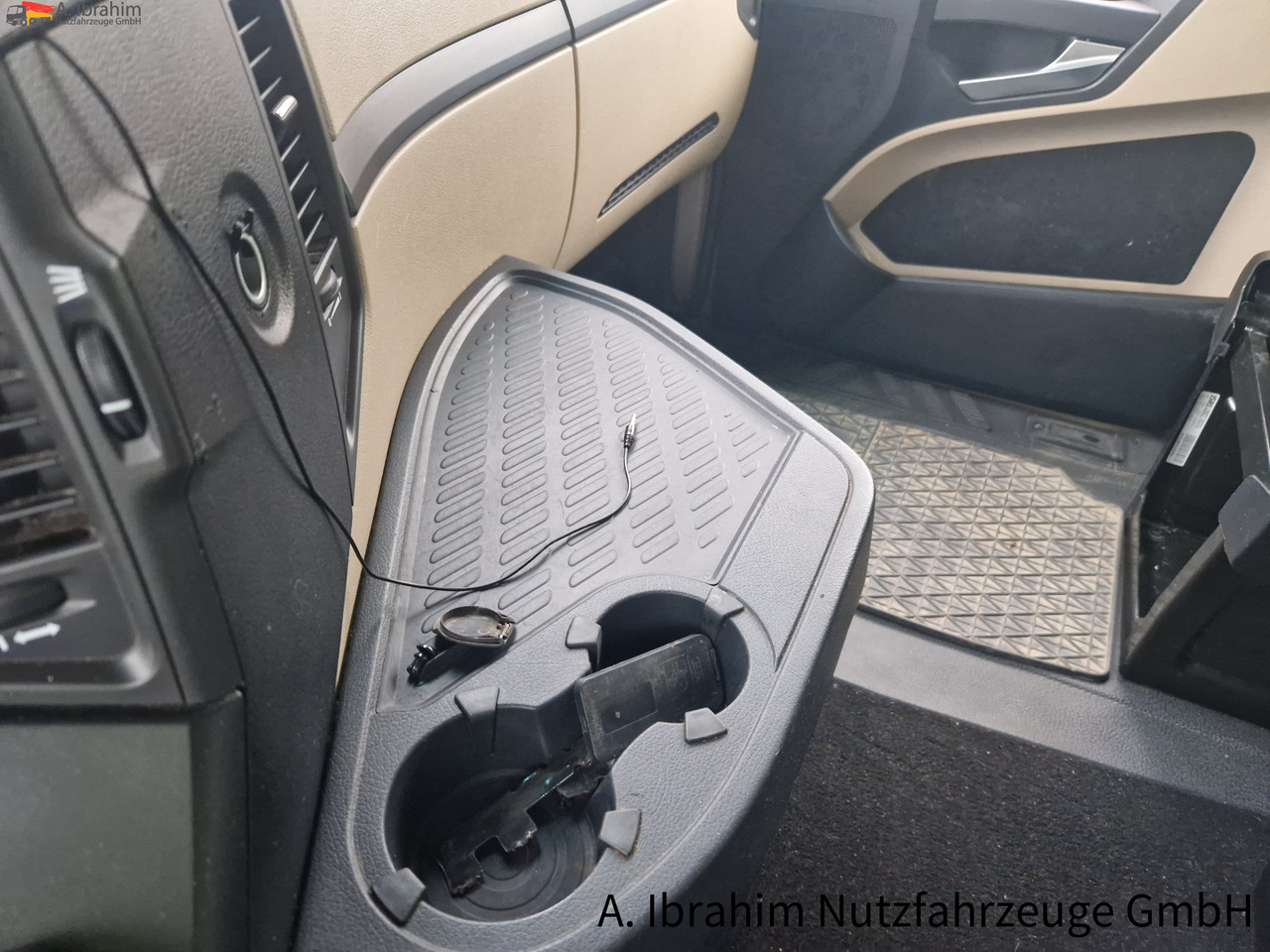 Mercedes-Benz DB 1842, Kipphydraulik deutsches Fahrzeug Retarder, Standklima - Камион влекач: слика 2 Mercedes-Benz DB 1842, Kipphydraulik deutsches Fahrzeug Retarder, Standklima - Камион влекач: слика 2