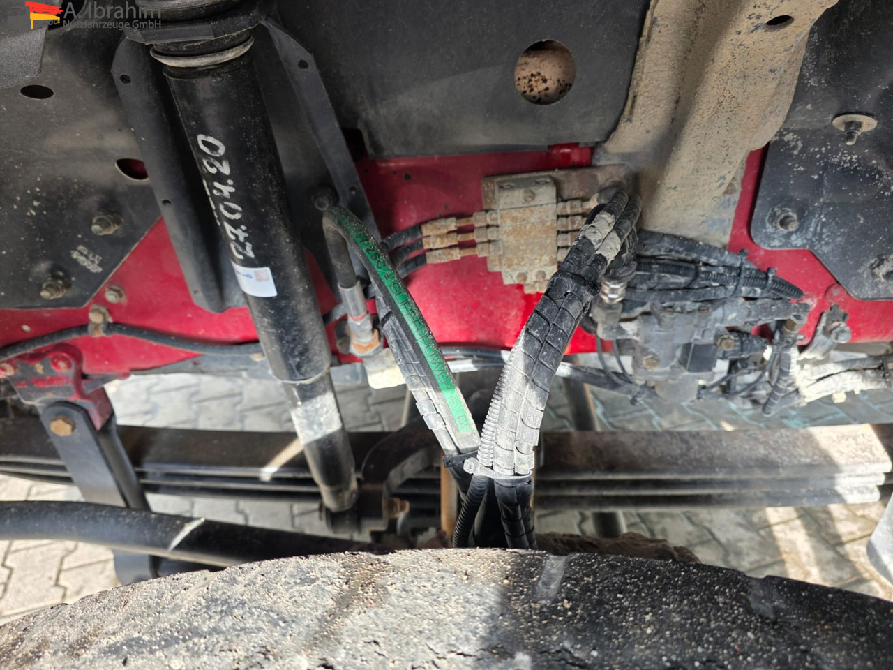 Scania R560 | 6x4 | V8 | Blatt Blatt | Schaltgetriebe | Kipphydraulik | Klima | Trommelbremse| 3 Pedals - Камион влекач: слика 5 Scania R560 | 6x4 | V8 | Blatt Blatt | Schaltgetriebe | Kipphydraulik | Klima | Trommelbremse| 3 Pedals - Камион влекач: слика 5
