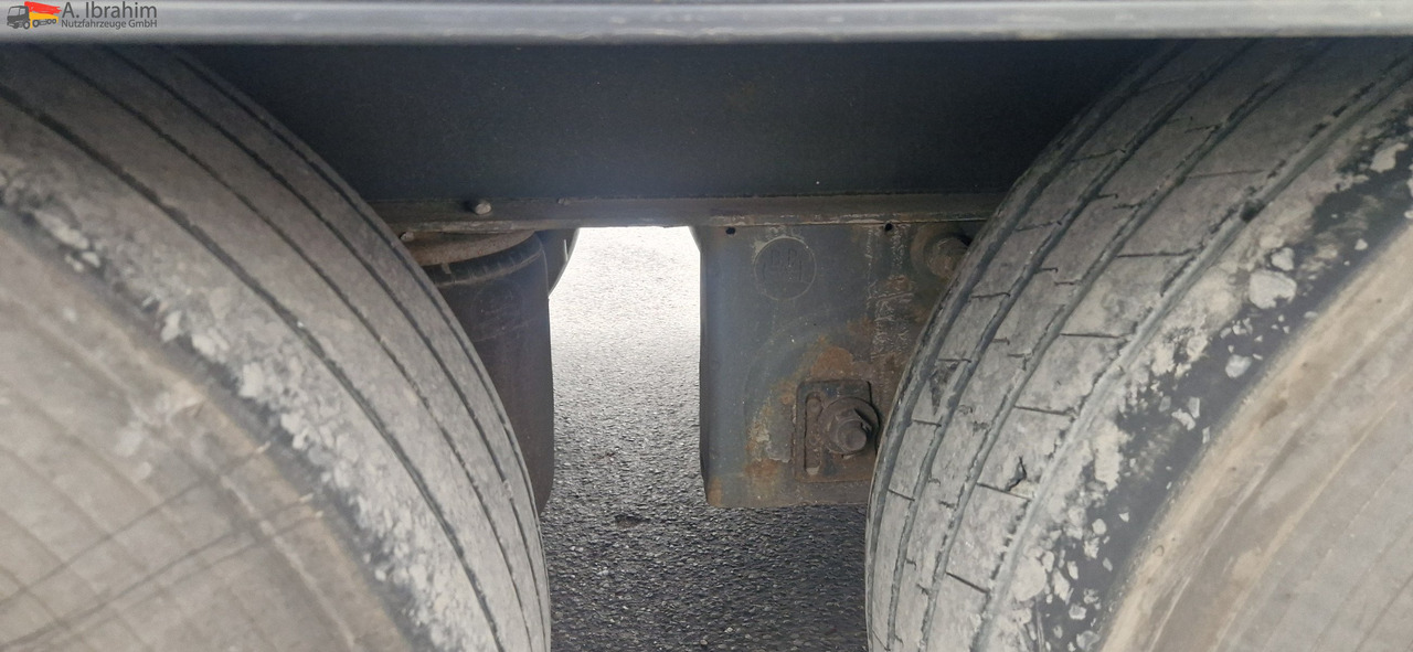 Krone SD Deutscher Auflieger, Pritsche Plane Edscha - Полуприколка со церада: слика 5 Krone SD Deutscher Auflieger, Pritsche Plane Edscha - Полуприколка со церада: слика 5