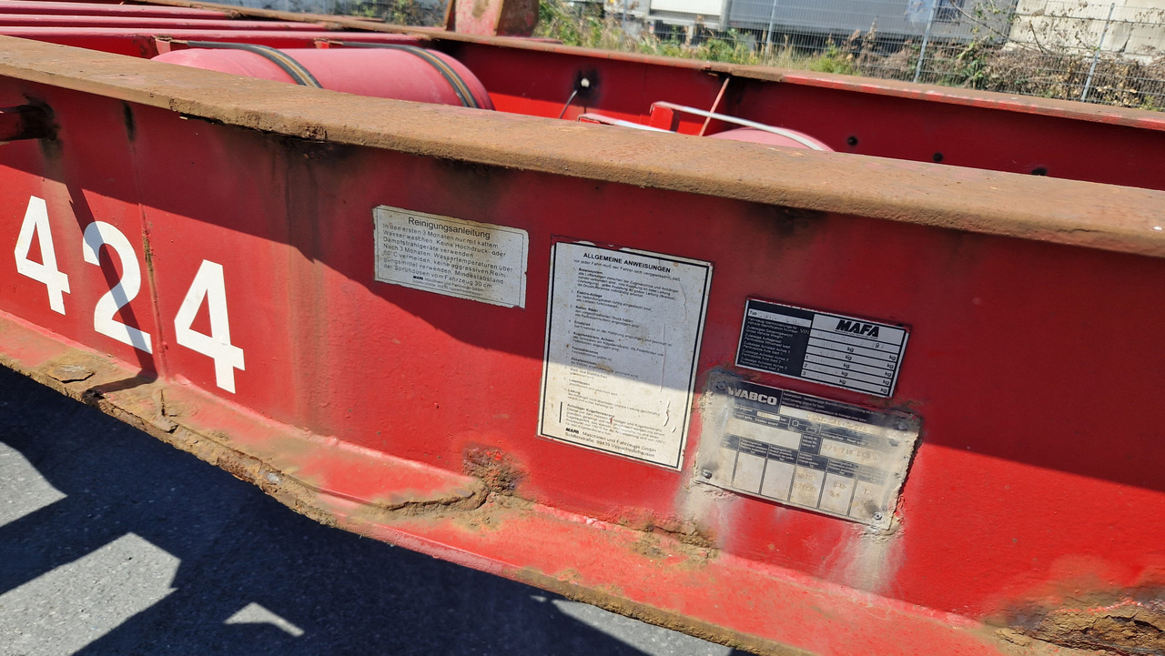 MAFA  20.30.40. ft Containerchassis - Транспортер на контејнер/ Полуприколка со променливо тело: слика 2 MAFA  20.30.40. ft Containerchassis - Транспортер на контејнер/ Полуприколка со променливо тело: слика 2