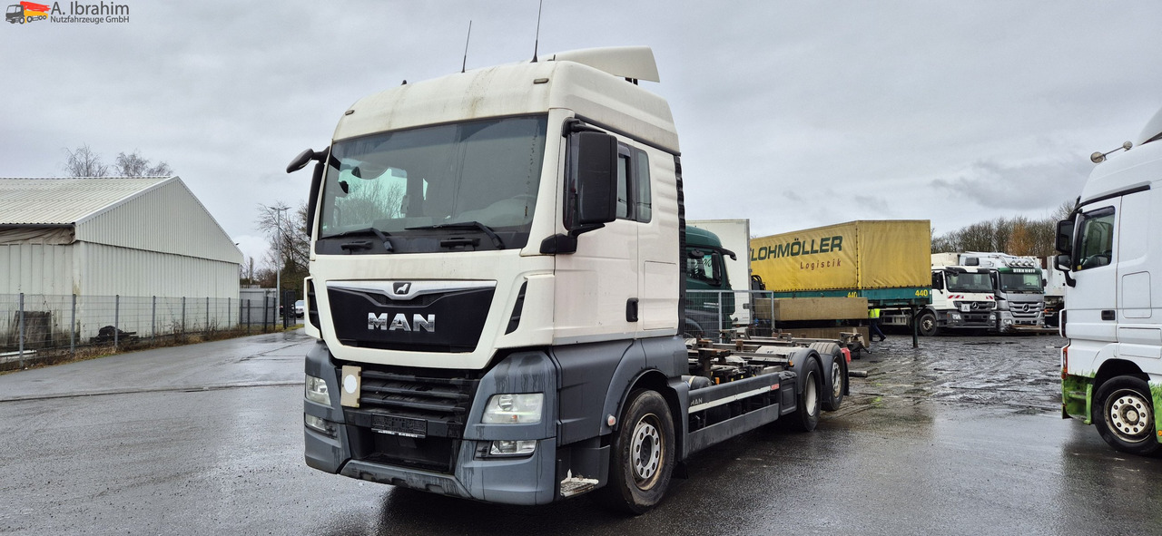 MAN TGX 26.460 Vario-Rahmen deutsches Fahrzeug. ohne Wechselbrücke - Камион со церада: слика 1 MAN TGX 26.460 Vario-Rahmen deutsches Fahrzeug. ohne Wechselbrücke - Камион со церада: слика 1