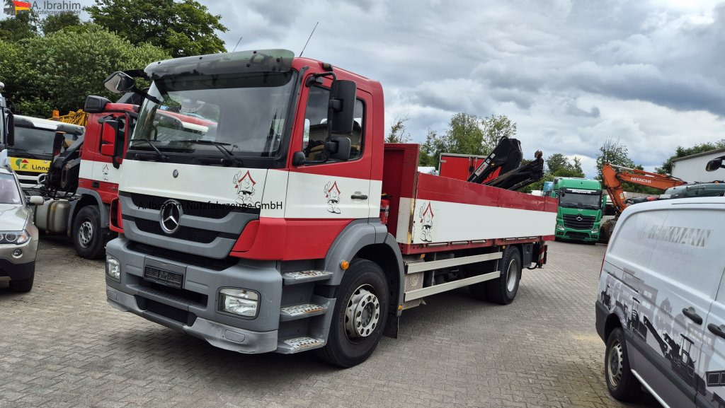 Mercedes-Benz 1829L mit Kran HIAB 111 Hiduo , Funk FB - Камион со платформа, Камион со кран: слика 1 Mercedes-Benz 1829L mit Kran HIAB 111 Hiduo , Funk FB - Камион со платформа, Камион со кран: слика 1