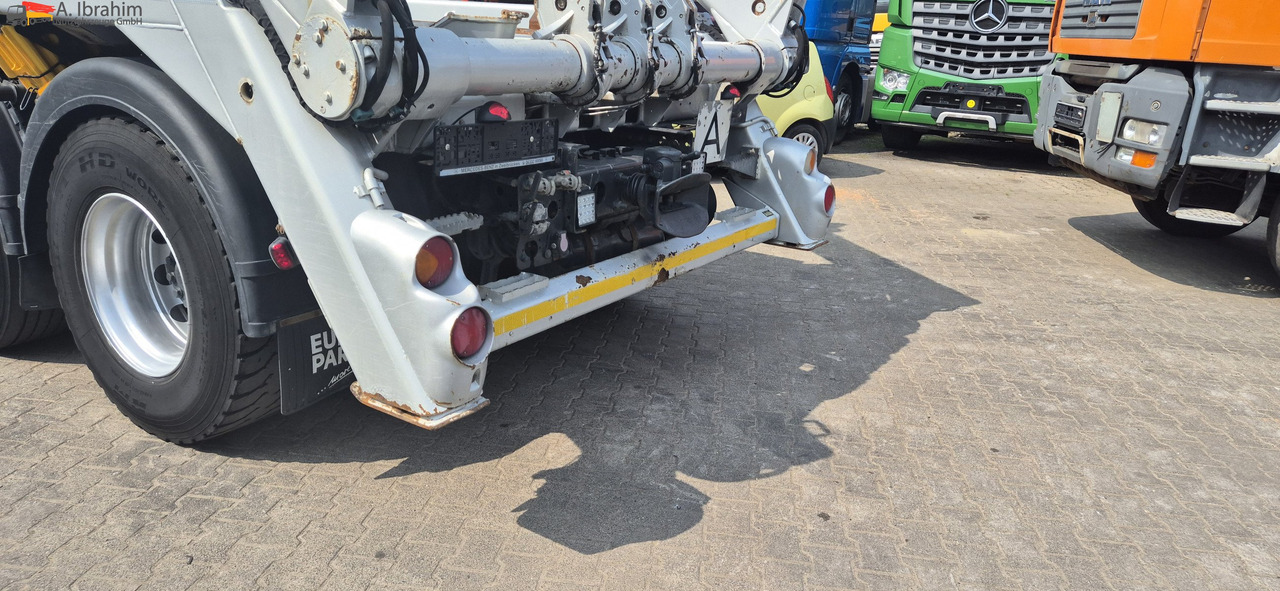 Mercedes-Benz 2546 L Meiller Absetzkipper 6x2, Vorlauf-Lenkachse, mp3 - Камион за подигање контејнери: слика 4 Mercedes-Benz 2546 L Meiller Absetzkipper 6x2, Vorlauf-Lenkachse, mp3 - Камион за подигање контејнери: слика 4