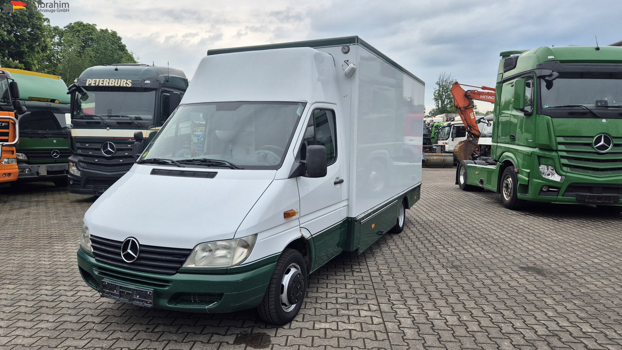 Mercedes-Benz 413 CDI Tiefkühlfächer, autom. Verkaufsklappe Basis ist ok - Комбе ладилник: слика 1 Mercedes-Benz 413 CDI Tiefkühlfächer, autom. Verkaufsklappe Basis ist ok - Комбе ладилник: слика 1