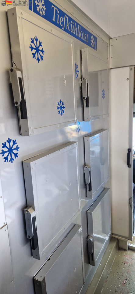 Mercedes-Benz 413 CDI Tiefkühlfächer, autom. Verkaufsklappe Basis ist ok - Комбе ладилник: слика 5 Mercedes-Benz 413 CDI Tiefkühlfächer, autom. Verkaufsklappe Basis ist ok - Комбе ладилник: слика 5