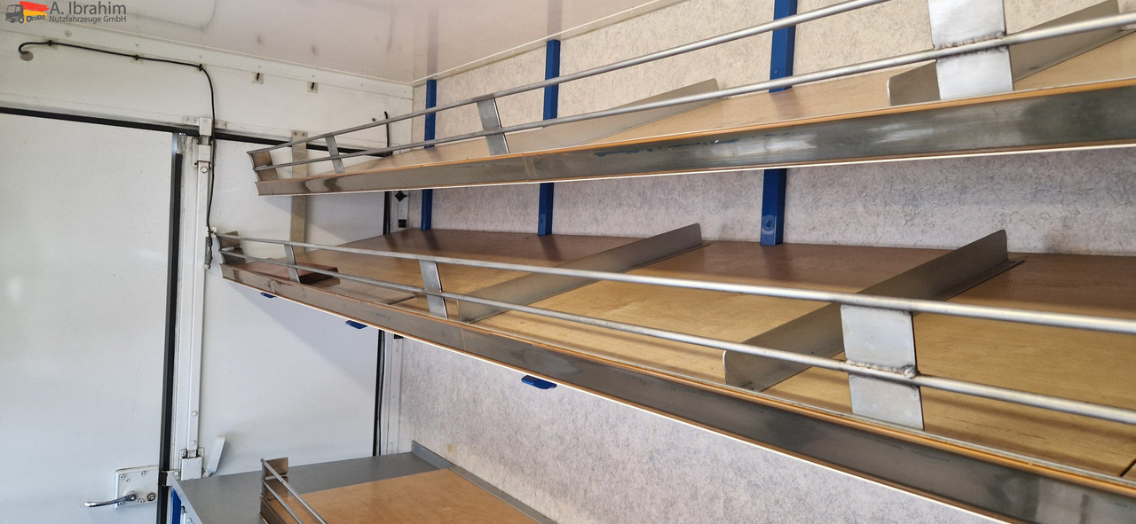 Mercedes-Benz 413 CDI Tiefkühlfächer, autom. Verkaufsklappe Basis ist ok - Комбе ладилник: слика 4 Mercedes-Benz 413 CDI Tiefkühlfächer, autom. Verkaufsklappe Basis ist ok - Комбе ладилник: слика 4