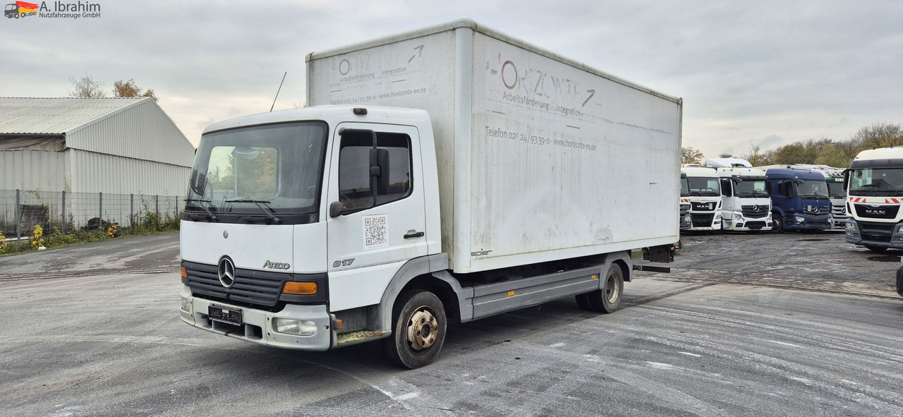 Mercedes-Benz 817  Möbelkoffer - Комбе фургон: слика 1 Mercedes-Benz 817  Möbelkoffer - Комбе фургон: слика 1