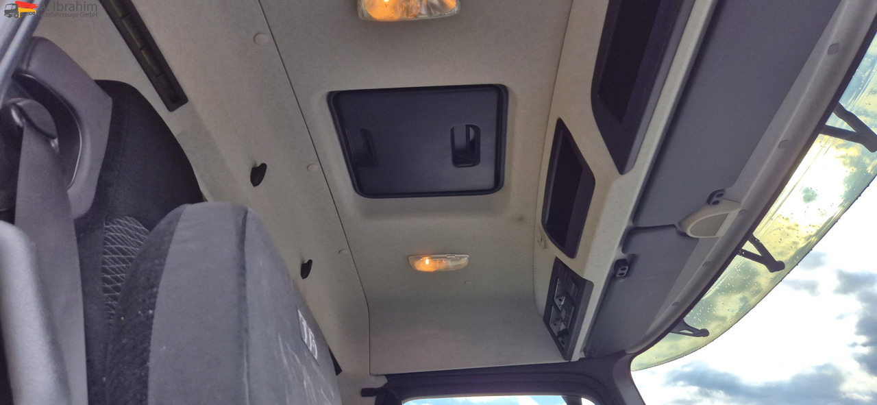 Mercedes-Benz AROCS 4143 8x4 Carnehl Kipper 20 m³ - Кипер: слика 4 Mercedes-Benz AROCS 4143 8x4 Carnehl Kipper 20 m³ - Кипер: слика 4