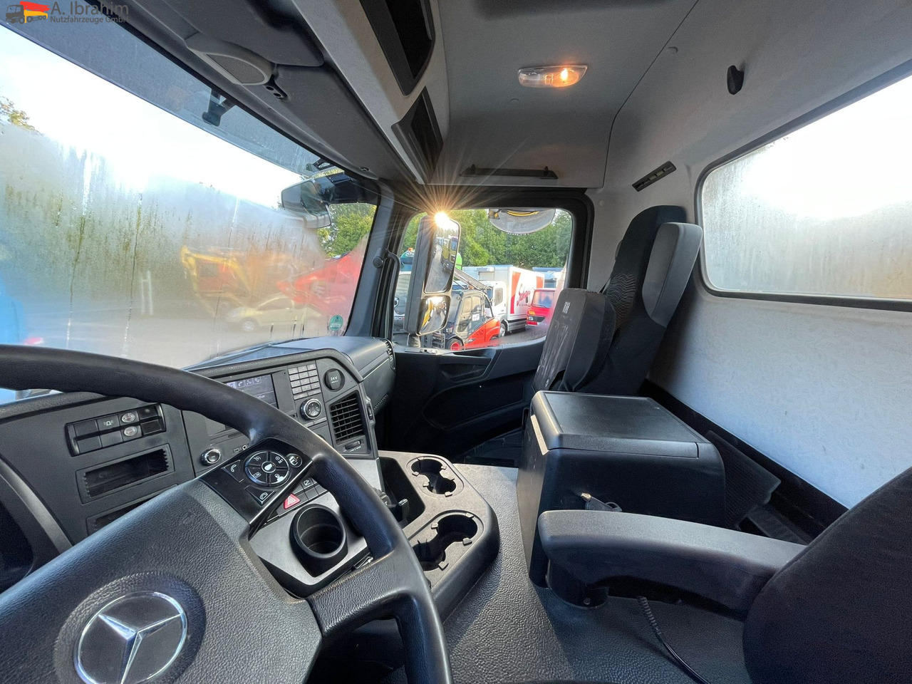 Mercedes-Benz AROCS 4143 8x4 Carnehl Kipper 20 m³ - Кипер: слика 3 Mercedes-Benz AROCS 4143 8x4 Carnehl Kipper 20 m³ - Кипер: слика 3