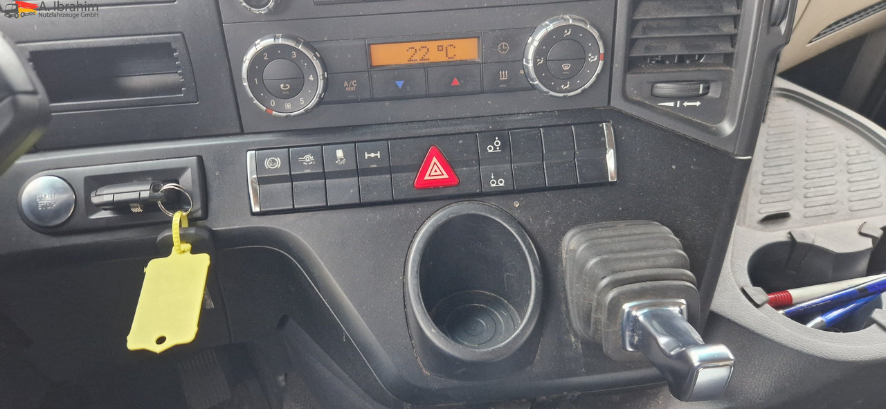 Mercedes-Benz DB 2542 Scheckheft gepflegt bei Mercedes, Euro 5 - Транспортер на контејнер/ Камион со променливо тело: слика 4 Mercedes-Benz DB 2542 Scheckheft gepflegt bei Mercedes, Euro 5 - Транспортер на контејнер/ Камион со променливо тело: слика 4