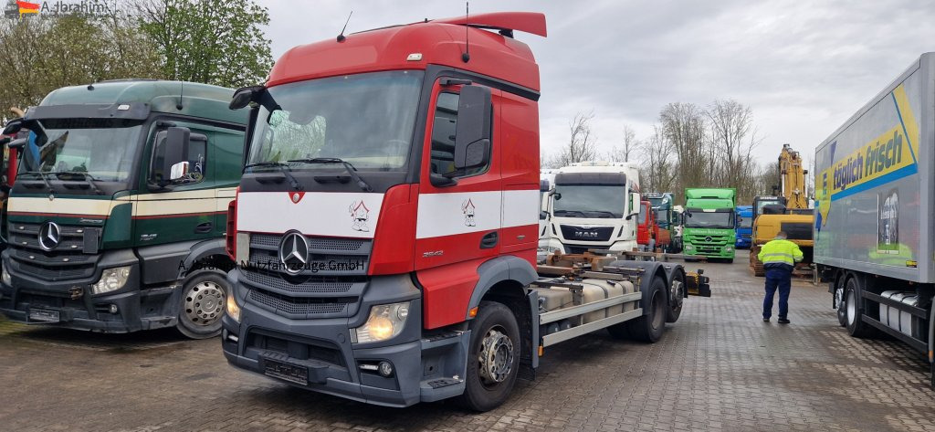Mercedes-Benz DB 2542 Scheckheft gepflegt bei Mercedes, Euro 5 - Транспортер на контејнер/ Камион со променливо тело: слика 1 Mercedes-Benz DB 2542 Scheckheft gepflegt bei Mercedes, Euro 5 - Транспортер на контејнер/ Камион со променливо тело: слика 1
